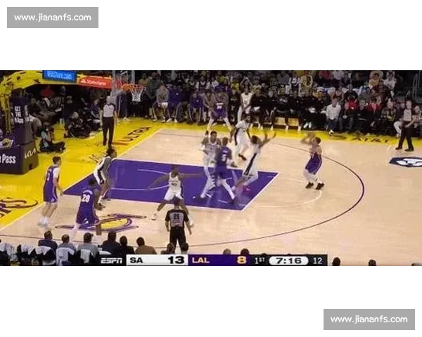 东契奇的假动作：能把防守人晃出 “后遗症”