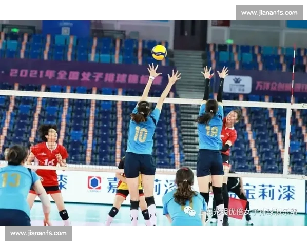 冠军同队！普通人当主攻，首届气排球大奖赛太燃了