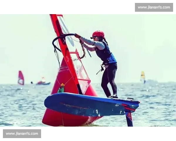 全运会帆板赛场：彝族姑娘阿于五牛的山海逐梦路