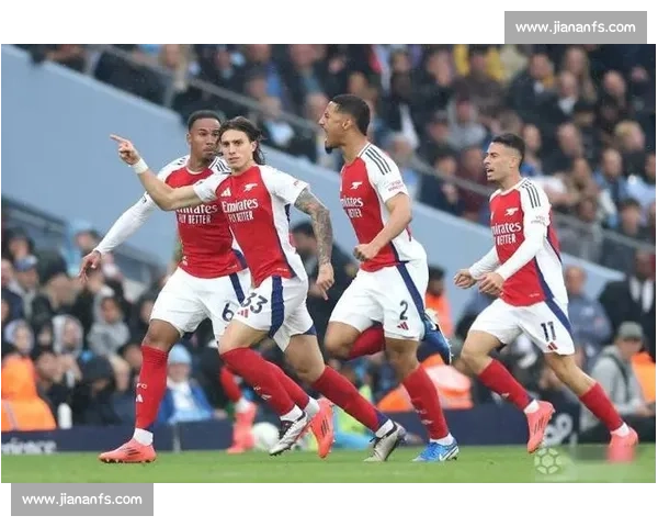 剪刀腿弑旧主！埃泽斩获阿森纳英超首球